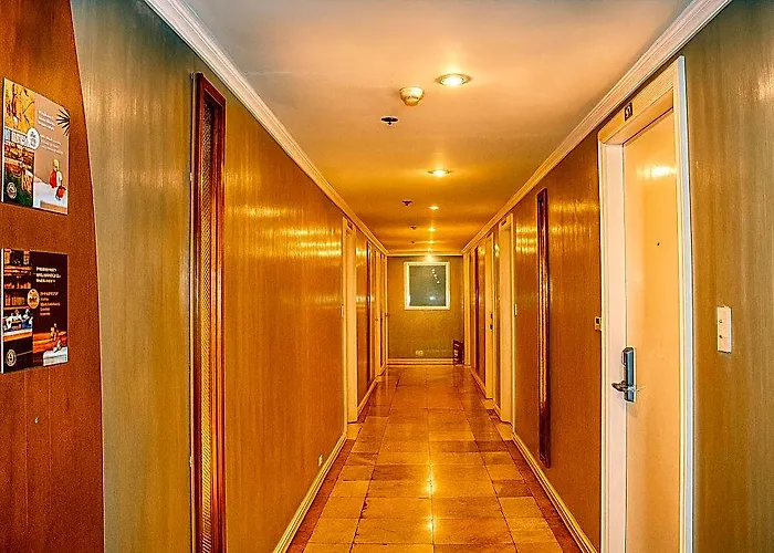 Connector Hotel