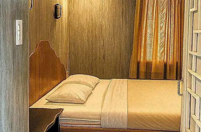 Hotel Connector 4*