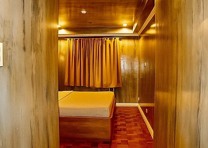 Connector Hotel