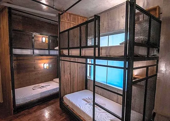 Connector Hotel 4*
