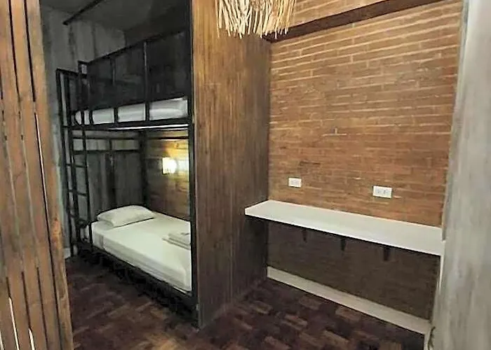 Hotel Connector 4*